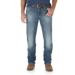 Wrangler Men's Retro Limited Edition Slim Straight Jean